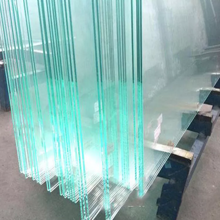 الٹرا کلیئر گلاس